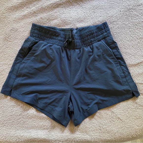 SPANX Out of Office Women's Athletic Shorts - Picture 2 of 7
